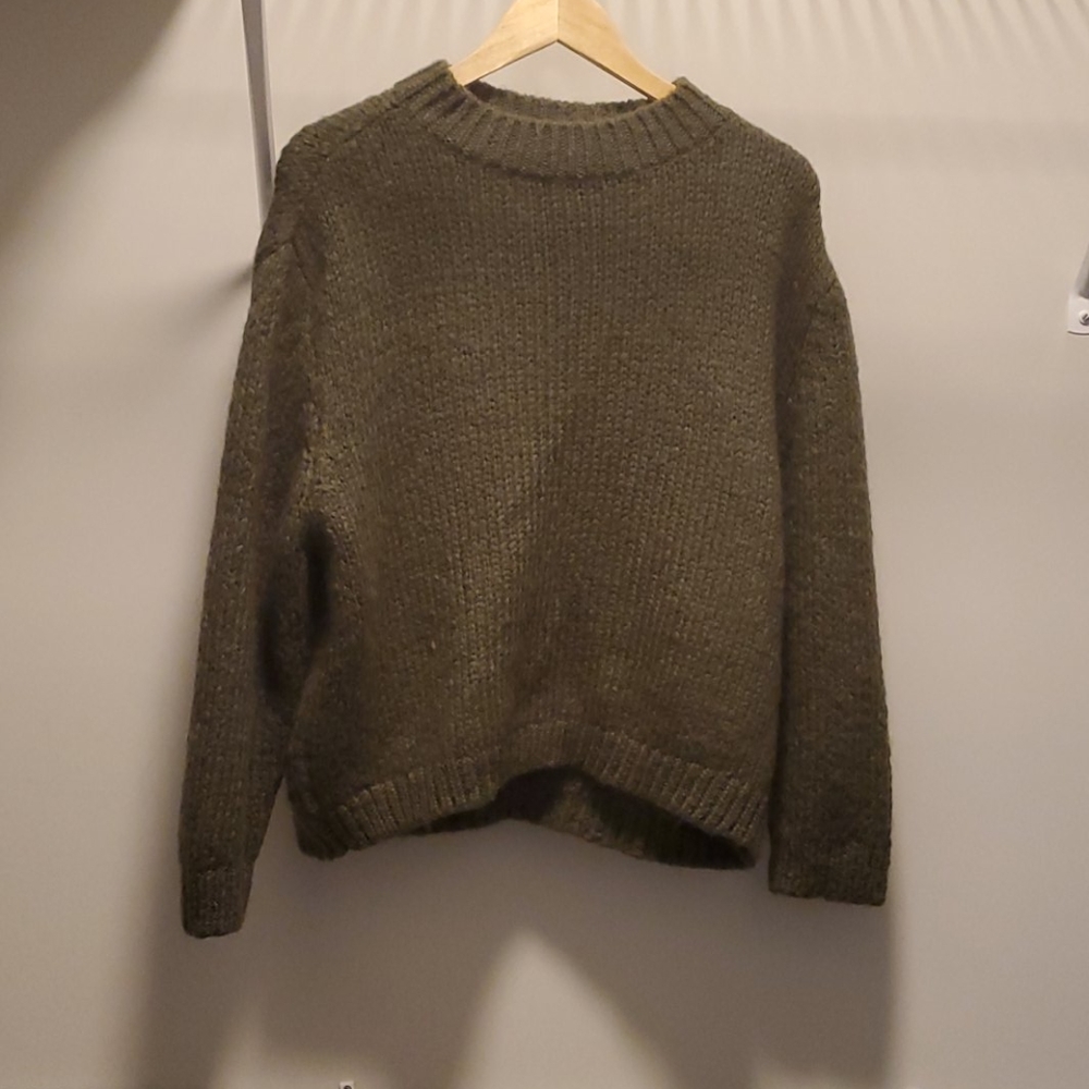 Zara dark green sweater